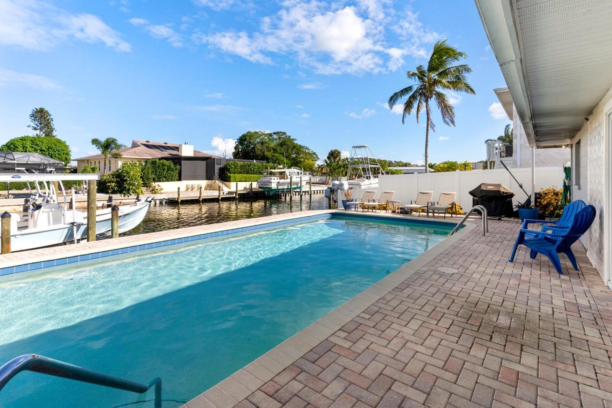 Casa Di Amici - Canal & Pool Home Close To Ami! 브레던톤 외부 사진